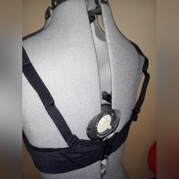 Excellent high end Adidas bra - Picture 2 of 3